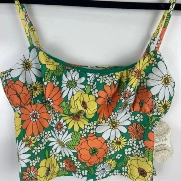 NEW Altar'd State Retro Floral Print Sleeveless Crop Top Size Small - Picture 3 of 7